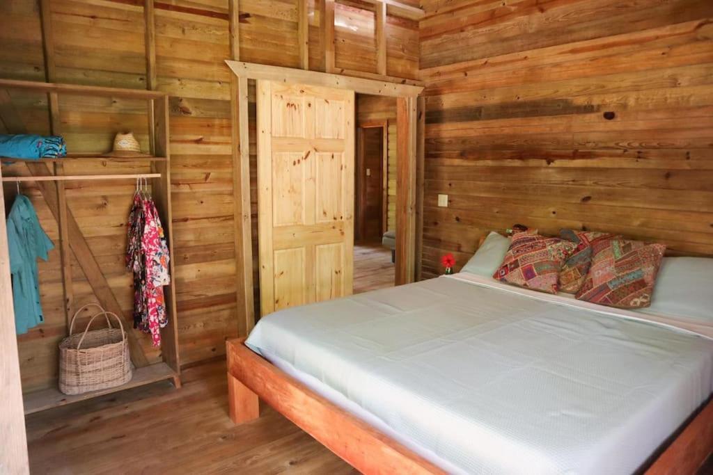 Jungle Beach 2 Bedroom Cottage Bocas Town Dış mekan fotoğraf