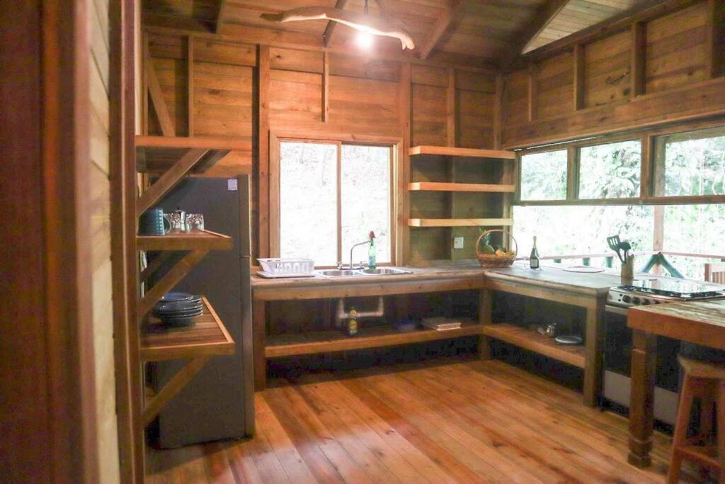 Jungle Beach 2 Bedroom Cottage Bocas Town Dış mekan fotoğraf